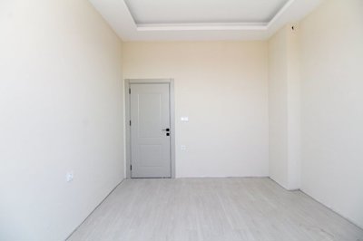 Interior 7
