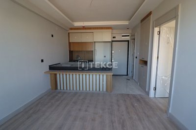 Interior 4