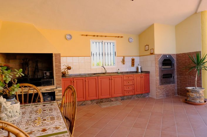 Image No.9-5 Bed Country House for sale