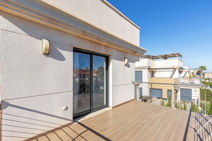 Image No.29-5 Bed Villa for sale