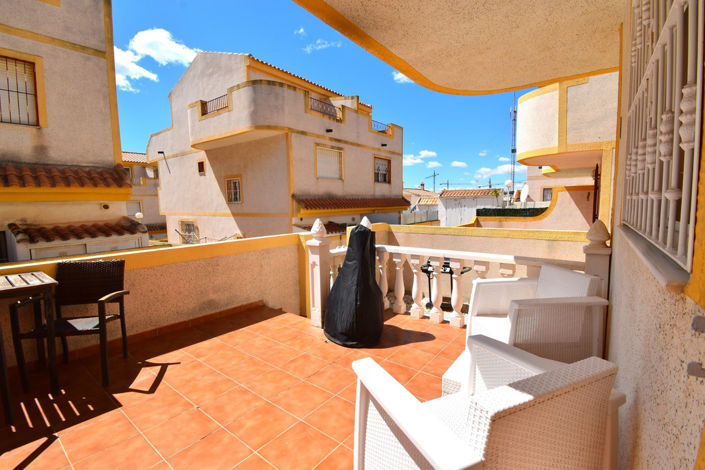 Image No.17-3 Bed Townhouse for sale