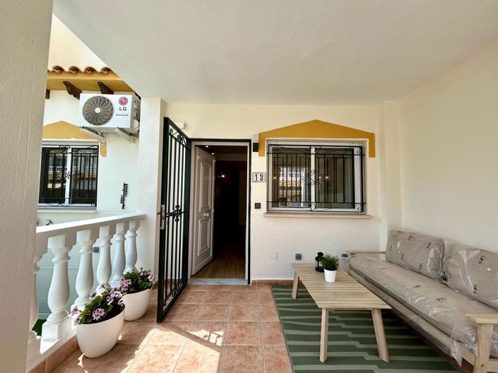 Image No.21-3 Bed Townhouse for sale