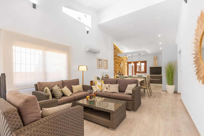 Image No.27-4 Bed Villa for sale
