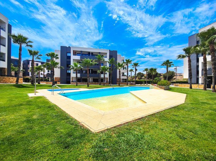 Image No.40-2 Bed Apartment for sale
