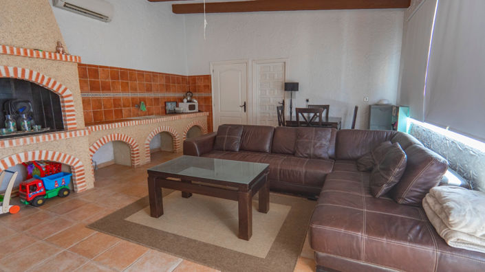 Image No.19-6 Bed Country House for sale