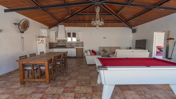 Image No.7-6 Bed Country House for sale