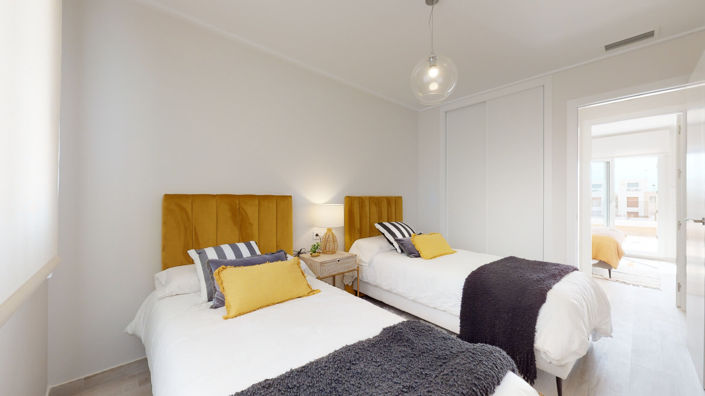 Image No.28-3 Bed Townhouse for sale