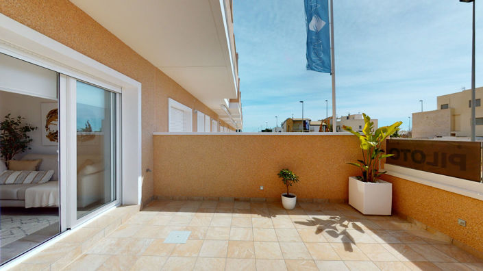 Image No.40-3 Bed Townhouse for sale