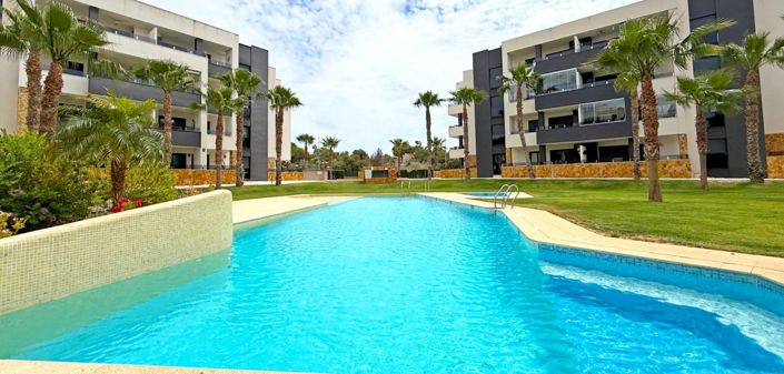 Image No.20-2 Bed Apartment for sale