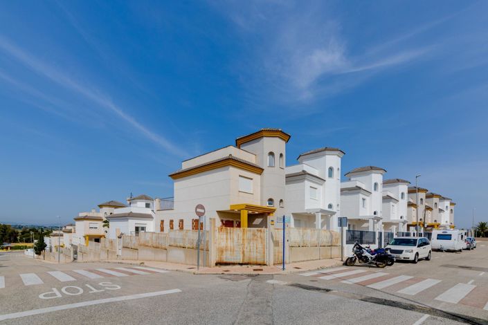 Image No.42-2 Bed Villa for sale