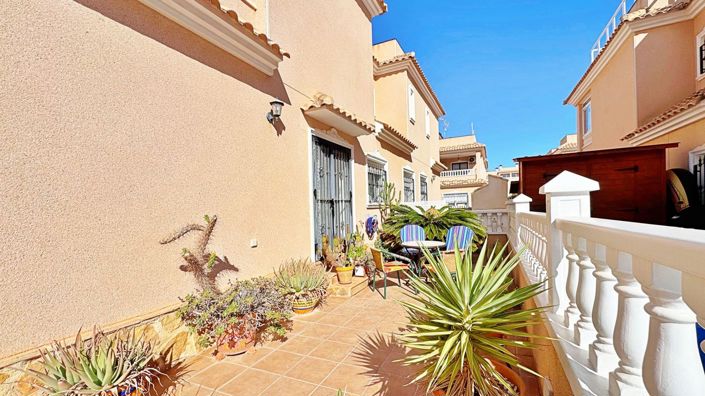 Image No.6-3 Bed Townhouse for sale