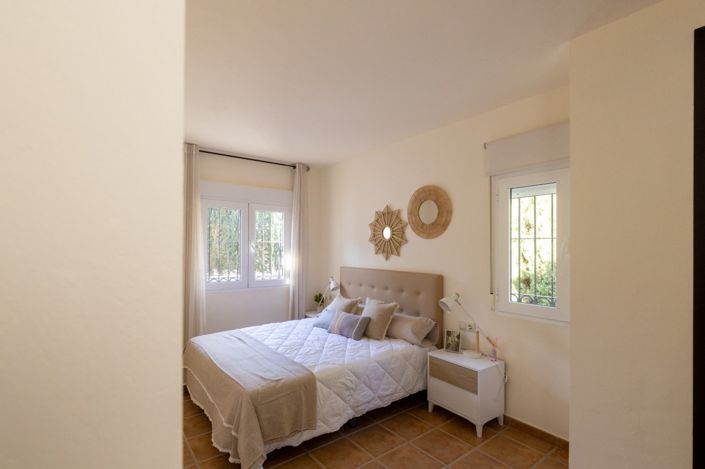 Image No.37-3 Bed Villa for sale