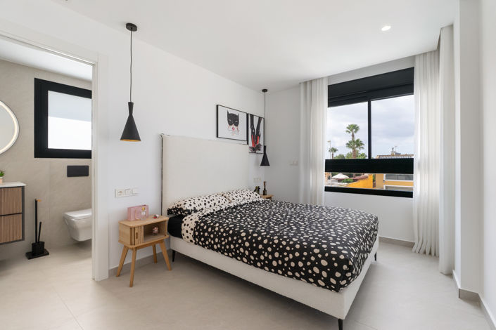 Image No.3-3 Bed Villa for sale