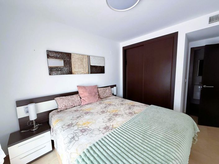 Image No.8-3 Bed Apartment for sale