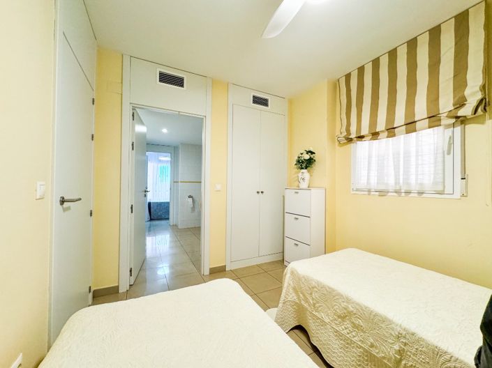 Image No.17-2 Bed Apartment for sale