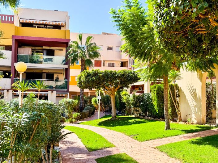 Image No.20-2 Bed Apartment for sale