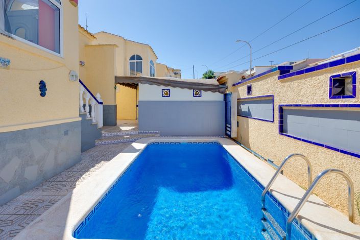 Image No.15-3 Bed Villa for sale