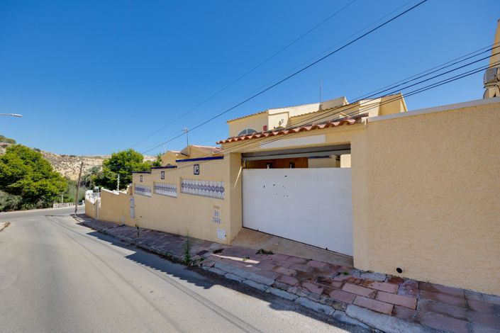 Image No.27-3 Bed Villa for sale