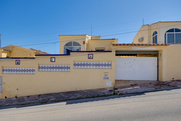 Image No.28-3 Bed Villa for sale