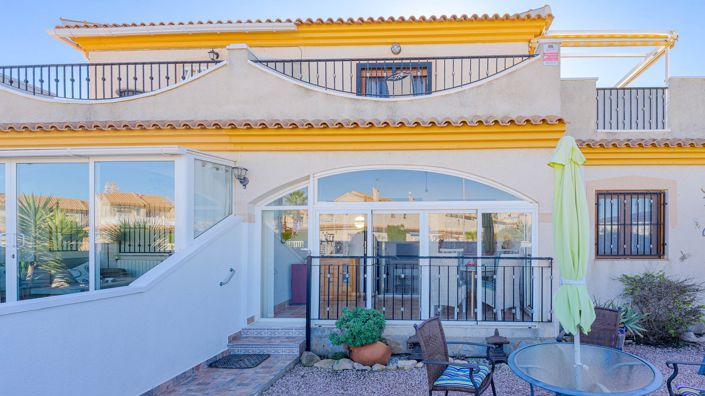 Image No.11-3 Bed Townhouse for sale