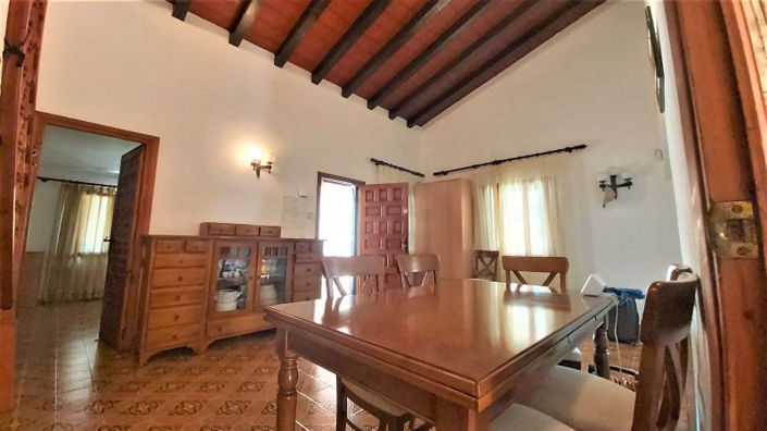 Image No.11-4 Bed Villa for sale