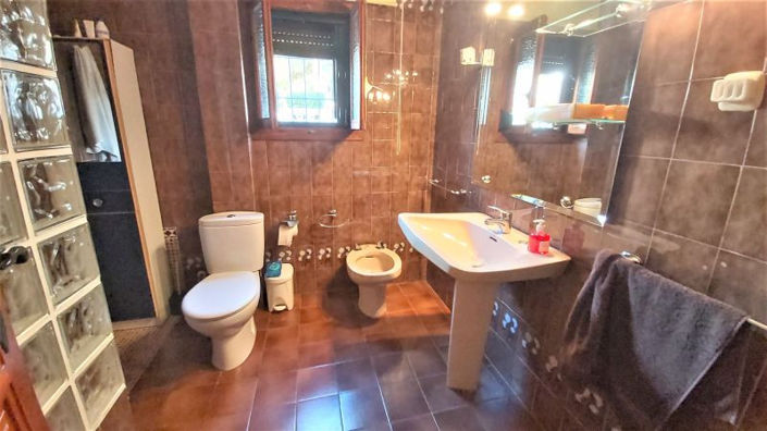 Image No.18-4 Bed Villa for sale