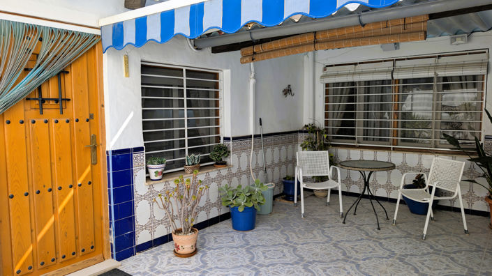 Image No.12-3 Bed Country House for sale