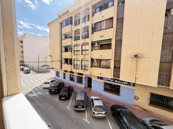 Image No.9-2 Bed Apartment for sale