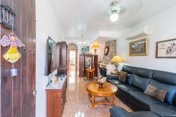 Image No.6-3 Bed Villa for sale