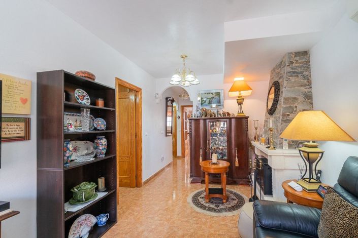 Image No.7-3 Bed Villa for sale