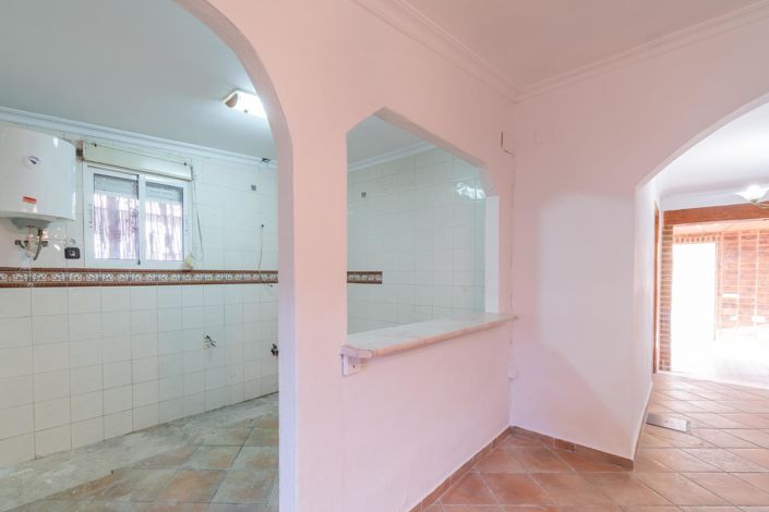 Image No.18-4 Bed Villa for sale