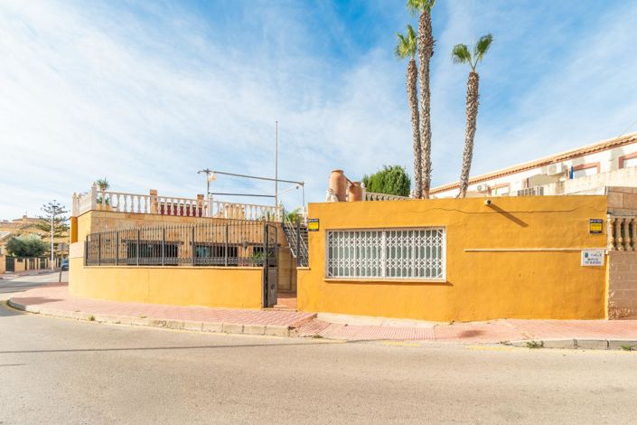 Image No.38-Villa de 4 chambres à vendre à Torrevieja
