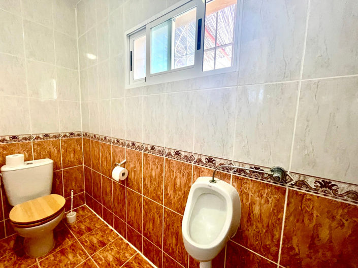 Image No.15-5 Bed Country House for sale