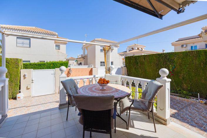 Image No.3-Villa de 3 chambres à vendre à Playa Flamenca