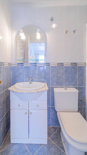 Image No.20-2 Bed Townhouse for sale