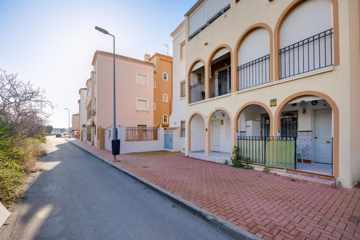 Image No.26-2 Bed Apartment for sale