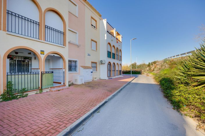 Image No.27-2 Bed Apartment for sale