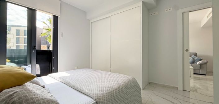 Image No.10-2 Bed Apartment for sale