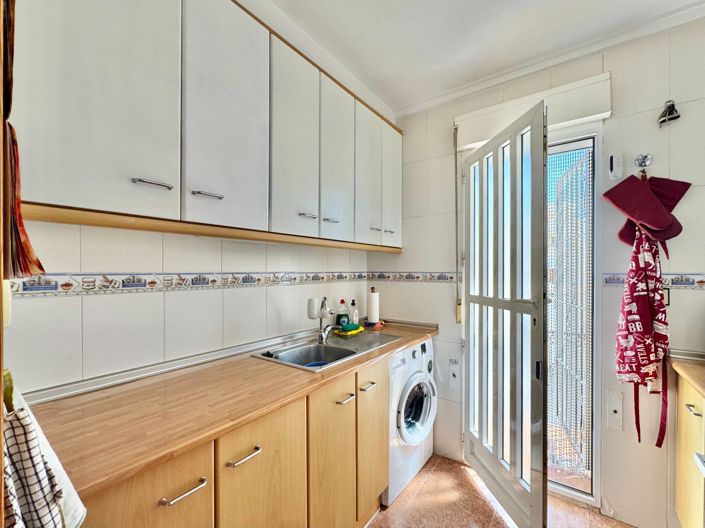 Image No.37-3 Bed Townhouse for sale