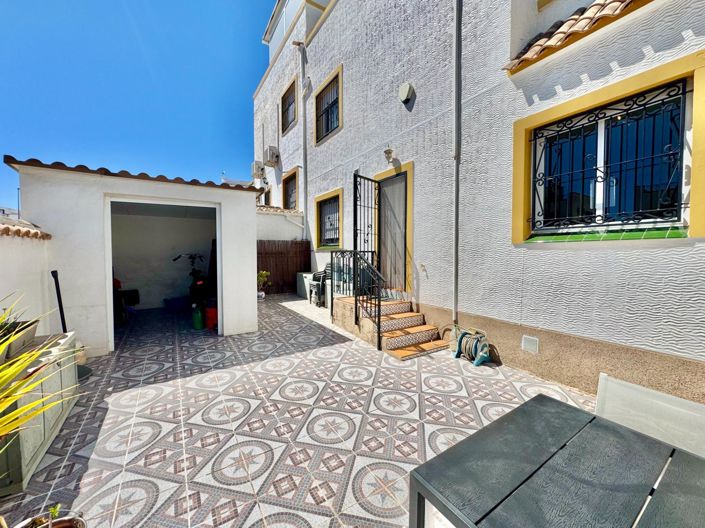 Image No.40-3 Bed Townhouse for sale
