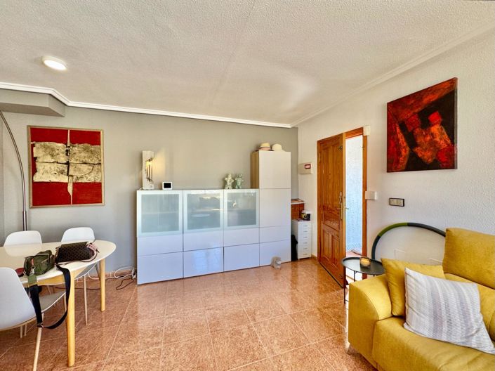 Image No.6-3 Bed Townhouse for sale