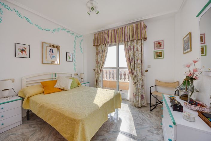 Image No.22-2 Bed Apartment for sale