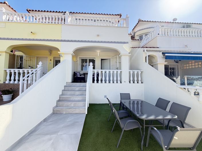 Image No.2-3 Bed Townhouse for sale