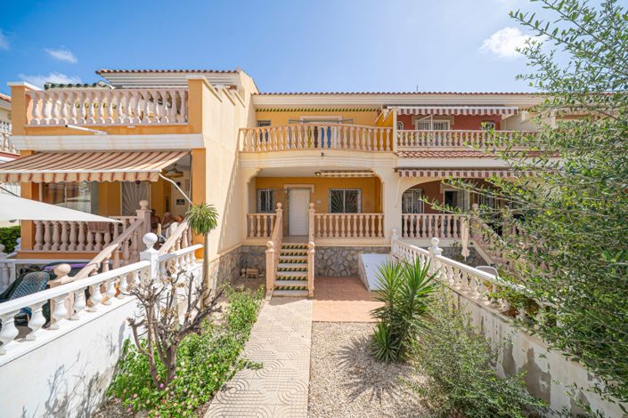 Image No.28-3 Bed Townhouse for sale