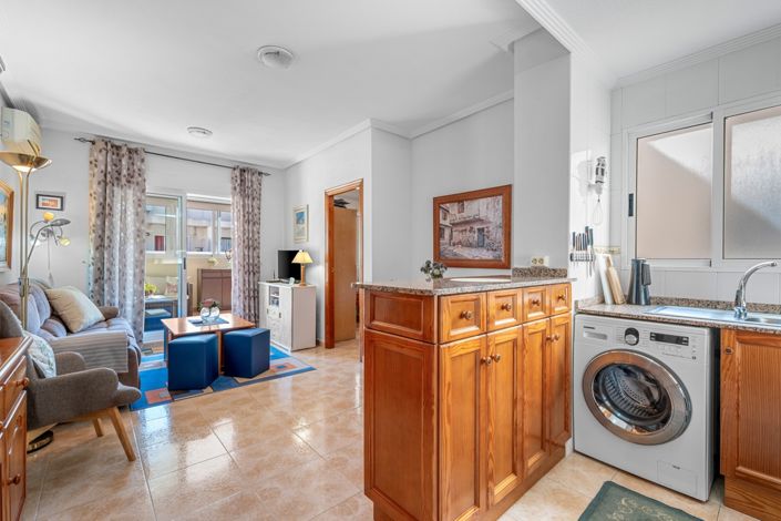 Image No.8-2 Bed Apartment for sale