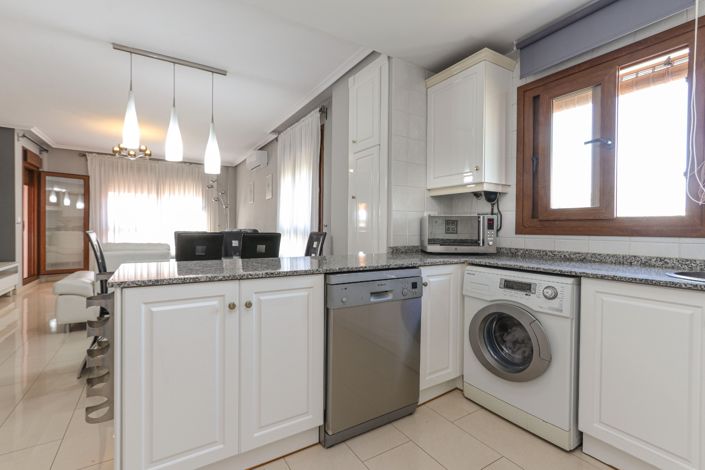 Image No.18-2 Bed Apartment for sale