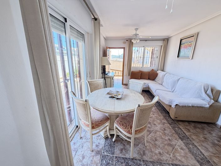 Image No.8-2 Bed Apartment for sale