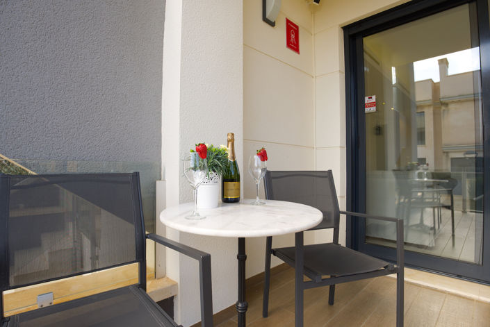 Image No.8-3 Bed Townhouse for sale