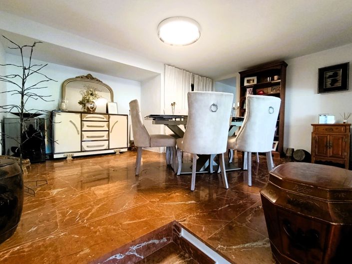 Image No.32-3 Bed Apartment for sale