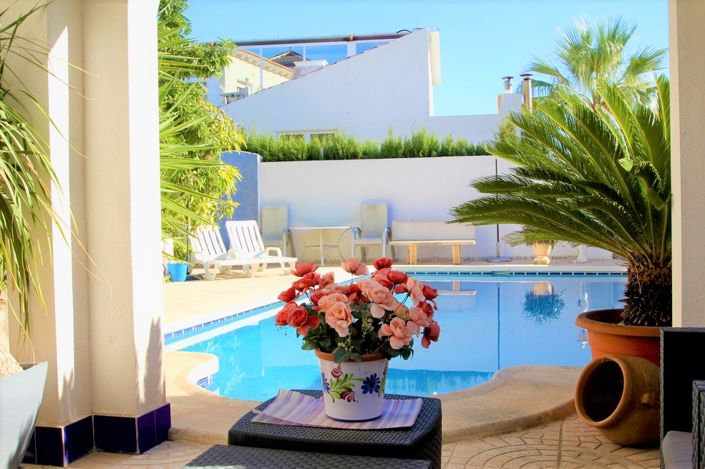 Image No.3-Villa de 6 chambres à vendre à Orihuela Costa